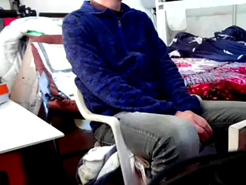 hotkaier online show from 03-25-26, 01:44