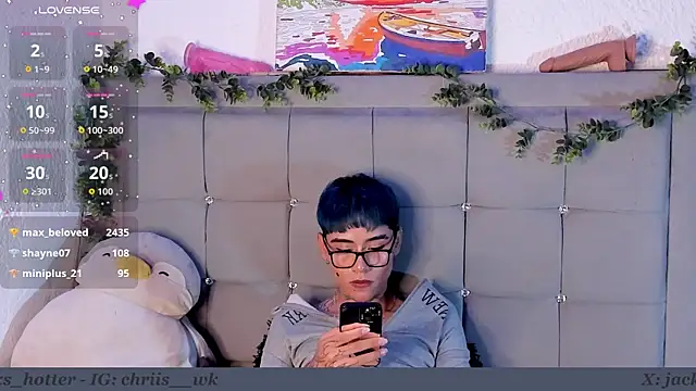 Snapshot of jacks_hotter chatting on 05-14-26, 12:12 jacks hotter online show from 05-14-26, 12:12