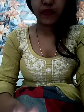 Snapshot of Sania-Love chatting on 01-27-25, 09:00 Sania-Love online show from 01-27-25, 09:00