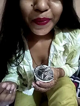 Snapshot of Sania-Love chatting on 01-28-25, 06:16 Sania-Love online show from 01-28-25, 06:16