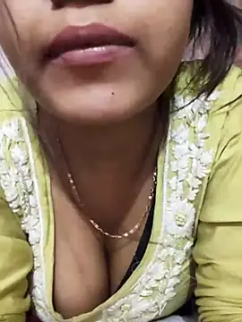 Snapshot of Sania-Love chatting on 03-05-25, 08:00 Sania-Love online show from 03-05-25, 08:00