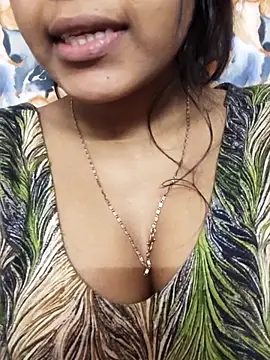 Snapshot of Sania-Love chatting on 03-17-25, 05:49 Sania-Love online show from 03-17-25, 05:49