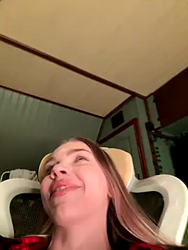 Snapshot of Alice1_secret chatting on 10-12-25, 03:11 Alice1 secret online show from 10-12-25, 03:11