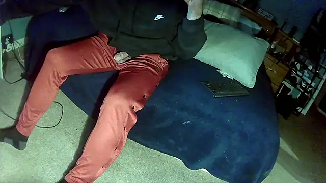 Spunwhiteboy1992 online show from 12-23-25, 08:56