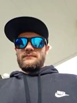 Spunwhiteboy1992 online show from 03-21-26, 01:48