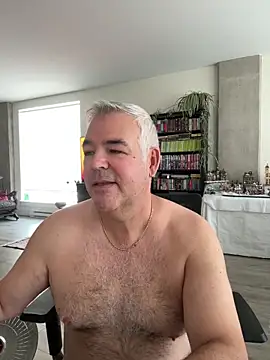 Snapshot of aarosteev2 chatting on 01-05-26, 05:38 aarosteev2 online show from 01-05-26, 05:38