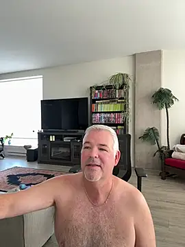 Snapshot of aarosteev2 chatting on 01-09-26, 02:09 aarosteev2 online show from 01-09-26, 02:09