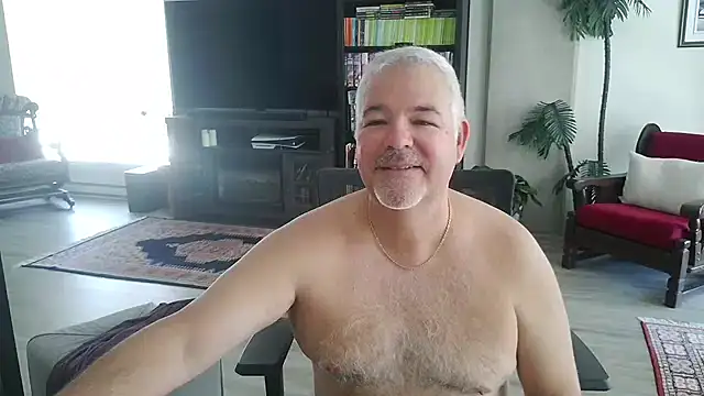 Snapshot of aarosteev2 chatting on 06-04-26, 04:46 aarosteev2 online show from 06-04-26, 04:46