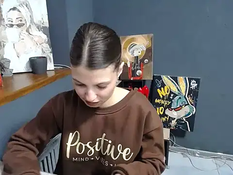 Snapshot of felicity_gold chatting on 02-04-26, 07:25 felicity gold online show from 02-04-26, 07:25