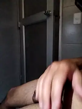 Juan8521 online show from 10-02-25, 05:47