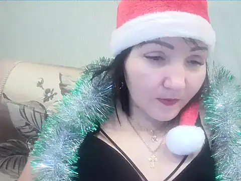 Snapshot of ClaireSunset chatting on 12-30-24, 12:20 ClaireSunset online show from 12-30-24, 12:20