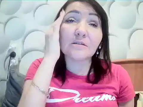 ClaireSunset online show from 04-13-26, 05:40