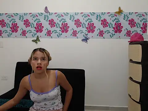 Snapshot of Naomi991 chatting on 12-31-24, 01:57 Naomi991 online show from 12-31-24, 01:57