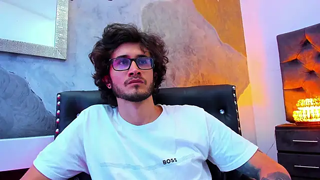 Loggan donnelly online show from 12-22-24, 11:41