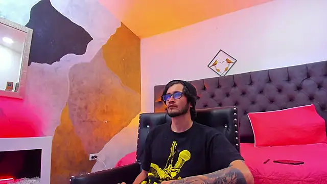 Loggan donnelly online show from 12-27-24, 09:00