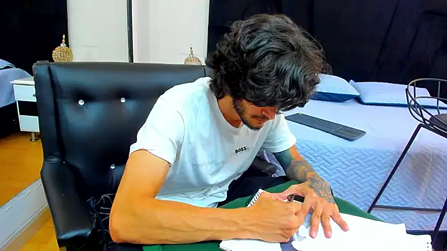 Loggan donnelly online show from 02-13-25, 08:55