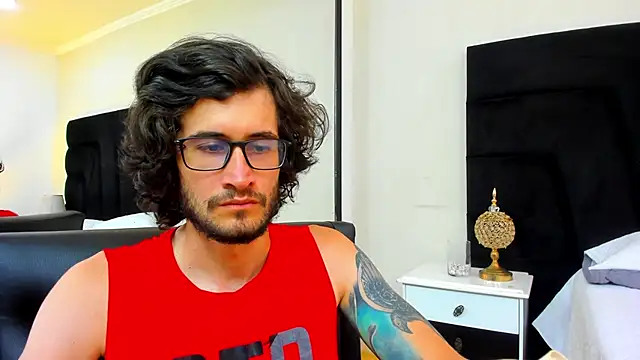 Loggan donnelly online show from 03-01-25, 08:21