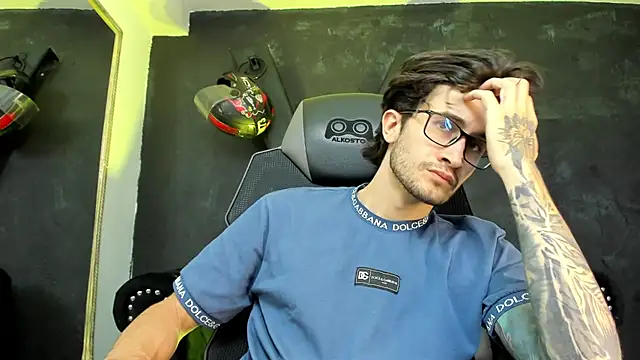 Loggan donnelly online show from 09-10-25, 09:15