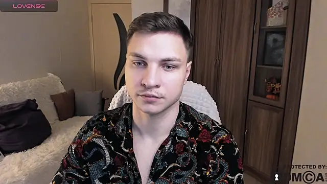 handsome guy01 online show from 10-23-25, 06:56