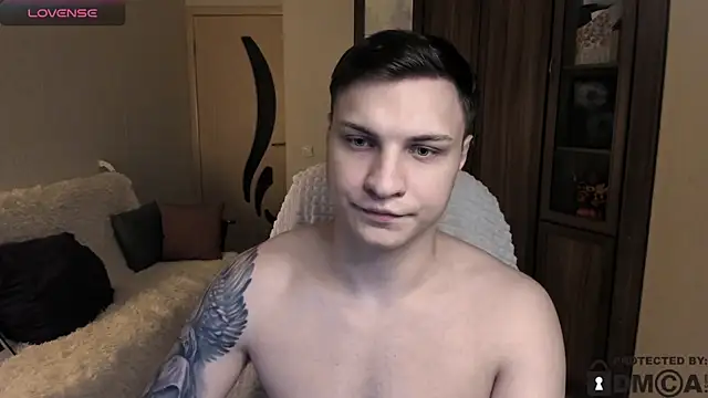 handsome guy01 online show from 11-08-25, 05:40