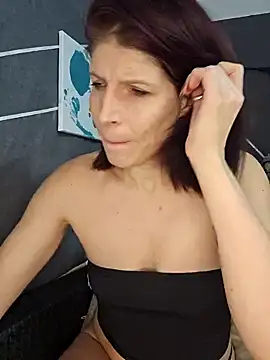 Lenchen  online show from 01-27-25, 08:28