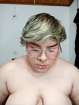 amalia love online show from 12-28-24, 11:26