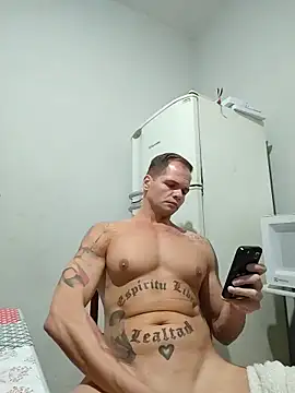 Snapshot of Giricotta chatting on 06-14-26, 10:34 Giricotta online show from 06-14-26, 10:34