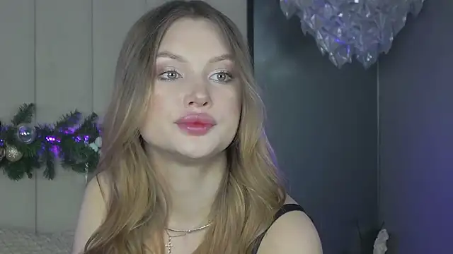 ViolaFlirt online show from 12-29-24, 03:13