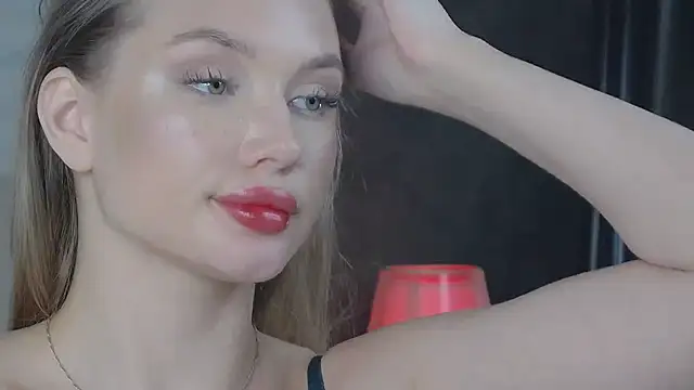 ViolaFlirt online show from 02-15-25, 10:55