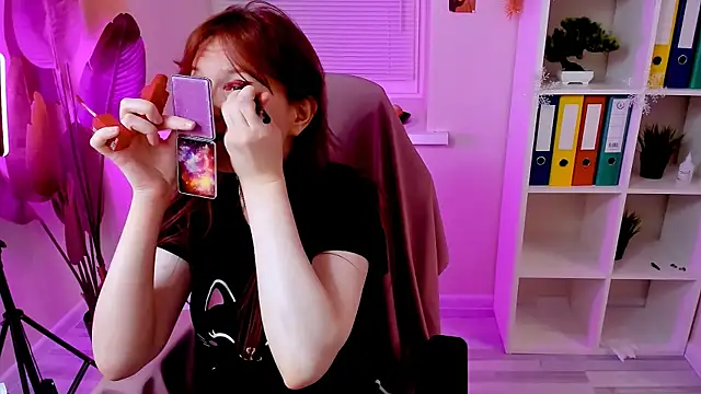 CarolGiggly online show from 12-15-25, 02:05