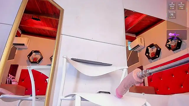 BritannyClaire online show from 11-08-25, 09:46