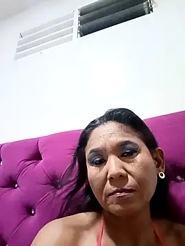 Snapshot of tiffany_Bitch chatting on 05-02-26, 12:37 tiffany Bitch online show from 05-02-26, 12:37