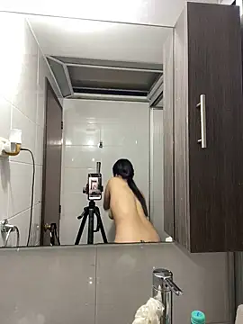 Snapshot of Praga_Pink chatting on 01-05-25, 11:44 Praga Pink online show from 01-05-25, 11:44