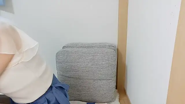 Hana-tan online show from 09-30-25, 10:37