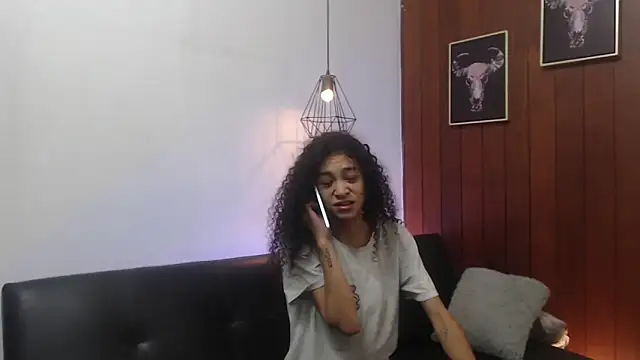 Snapshot of Aurora_ath chatting on 06-21-26, 04:59 Aurora ath online show from 06-21-26, 04:59