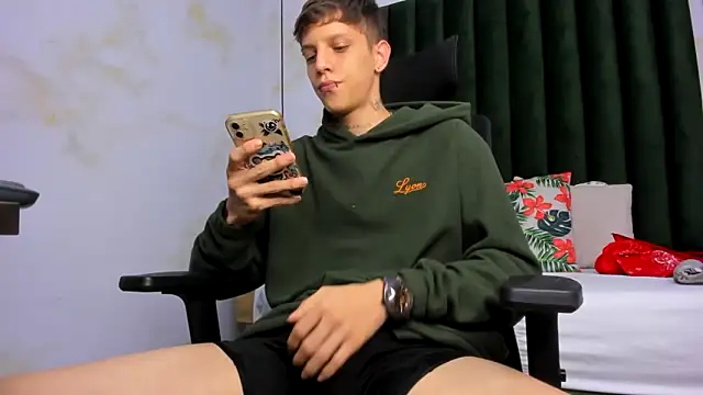 Snapshot of Adam_hard_ chatting on 03-05-25, 11:49 Adam hard  online show from 03-05-25, 11:49