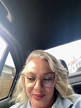 Snapshot of Aligoldbottom chatting on 12-08-24, 05:33 Aligoldbottom online show from 12-08-24, 05:33