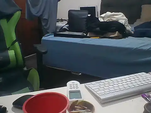 Snapshot of SOLESFETISHBR chatting on 02-18-26, 08:32 SOLESFETISHBR online show from 02-18-26, 08:32