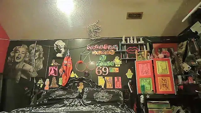 Snapshot of kjs_daddy123 chatting on 05-10-26, 01:33 kjs daddy123 online show from 05-10-26, 01:33