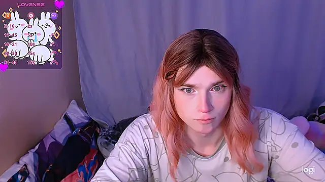 Snapshot of Alice_Hells chatting on 12-03-24, 07:54 Alice Hells online show from 12-03-24, 07:54