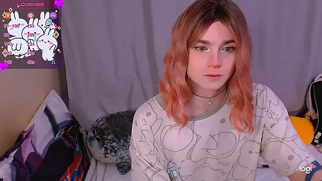 Snapshot of Alice_Hells chatting on 12-14-24, 05:40 Alice Hells online show from 12-14-24, 05:40