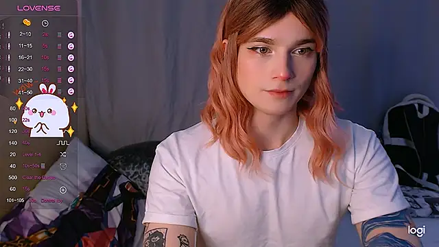 Snapshot of Alice_Hells chatting on 01-30-25, 07:07 Alice Hells online show from 01-30-25, 07:07