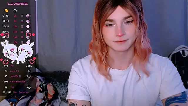 Snapshot of Alice_Hells chatting on 03-20-25, 05:13 Alice Hells online show from 03-20-25, 05:13