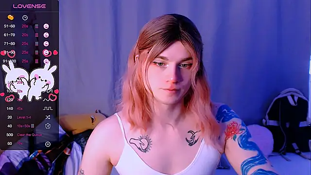 Snapshot of Alice_Hells chatting on 11-20-25, 07:52 Alice Hells online show from 11-20-25, 07:52