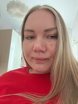 Snapshot of LianaCruz__ chatting on 04-01-26, 11:33 LianaCruz online show from 04-01-26, 11:33