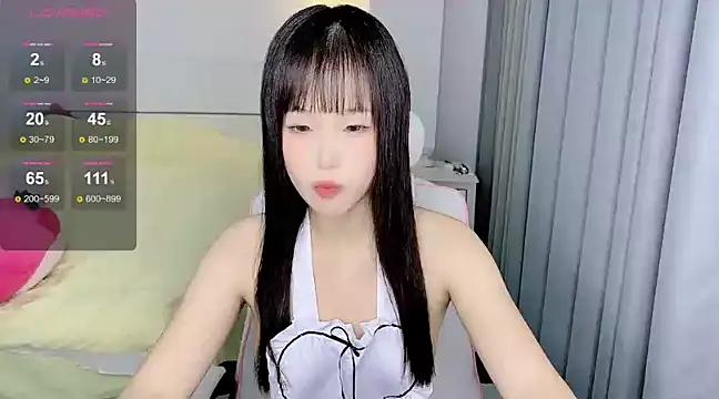 Snapshot of -Wendy__ chatting on 01-02-25, 08:57 -Wendy online show from 01-02-25, 08:57