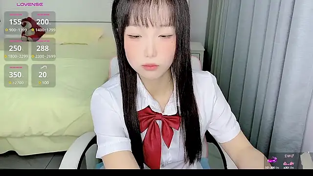 Snapshot of -Wendy__ chatting on 01-24-25, 04:39 -Wendy online show from 01-24-25, 04:39