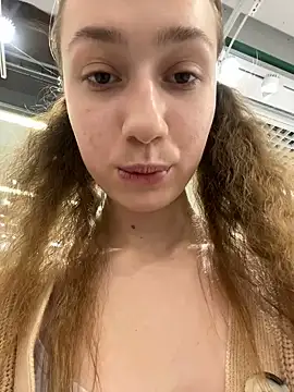 Lia  Love online show from 12-09-24, 01:13