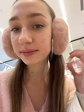 Lia  Love online show from 12-25-24, 11:54