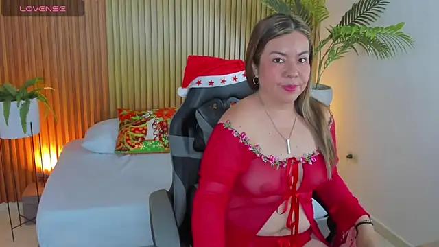 Snapshot of nahia_13 chatting on 12-23-25, 01:58 nahia 13 online show from 12-23-25, 01:58